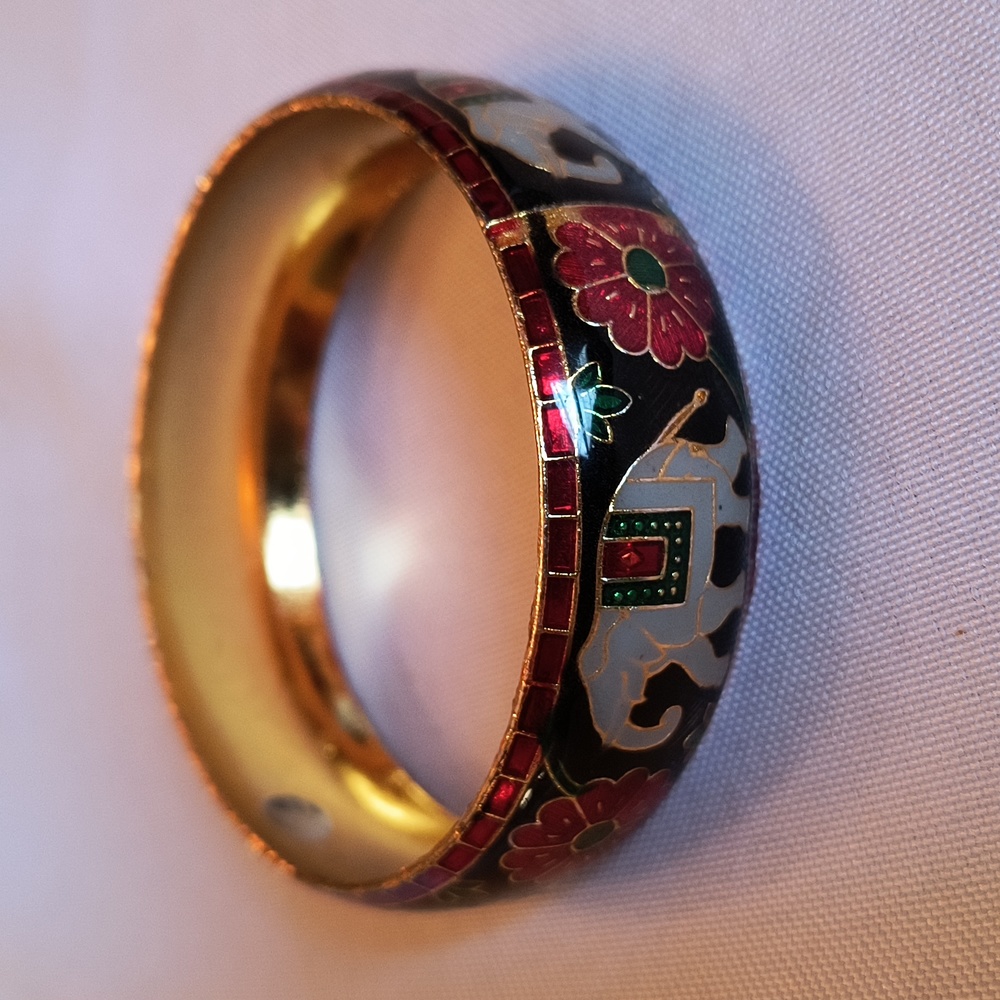 Hand-Painted Cloisonné Elephant Bangle Bracelet in Black and Red